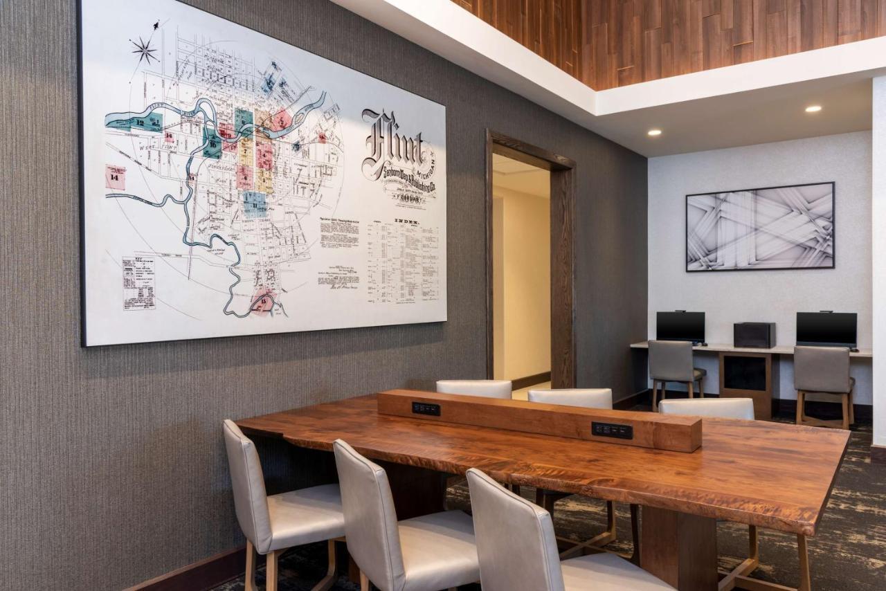 Hyatt Place Flint/Grand Blanc Екстер'єр фото