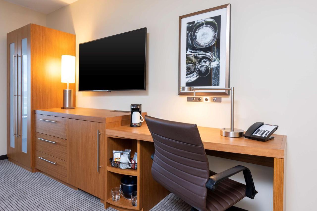 Hyatt Place Flint/Grand Blanc Екстер'єр фото