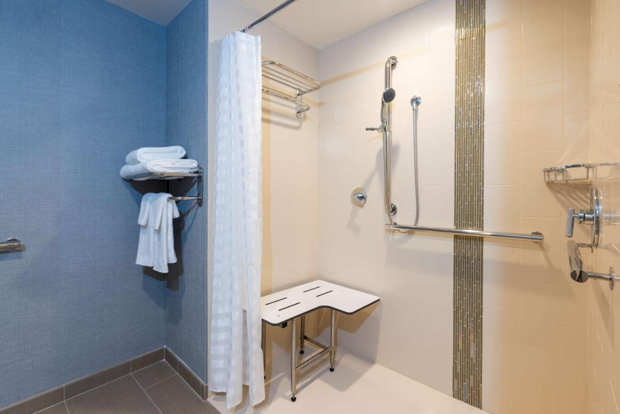 Hyatt Place Flint/Grand Blanc Екстер'єр фото