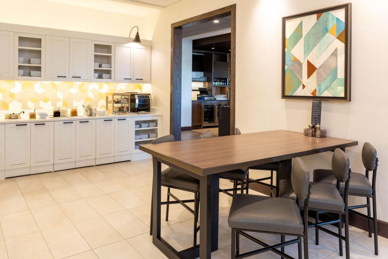 Hyatt Place Flint/Grand Blanc Екстер'єр фото