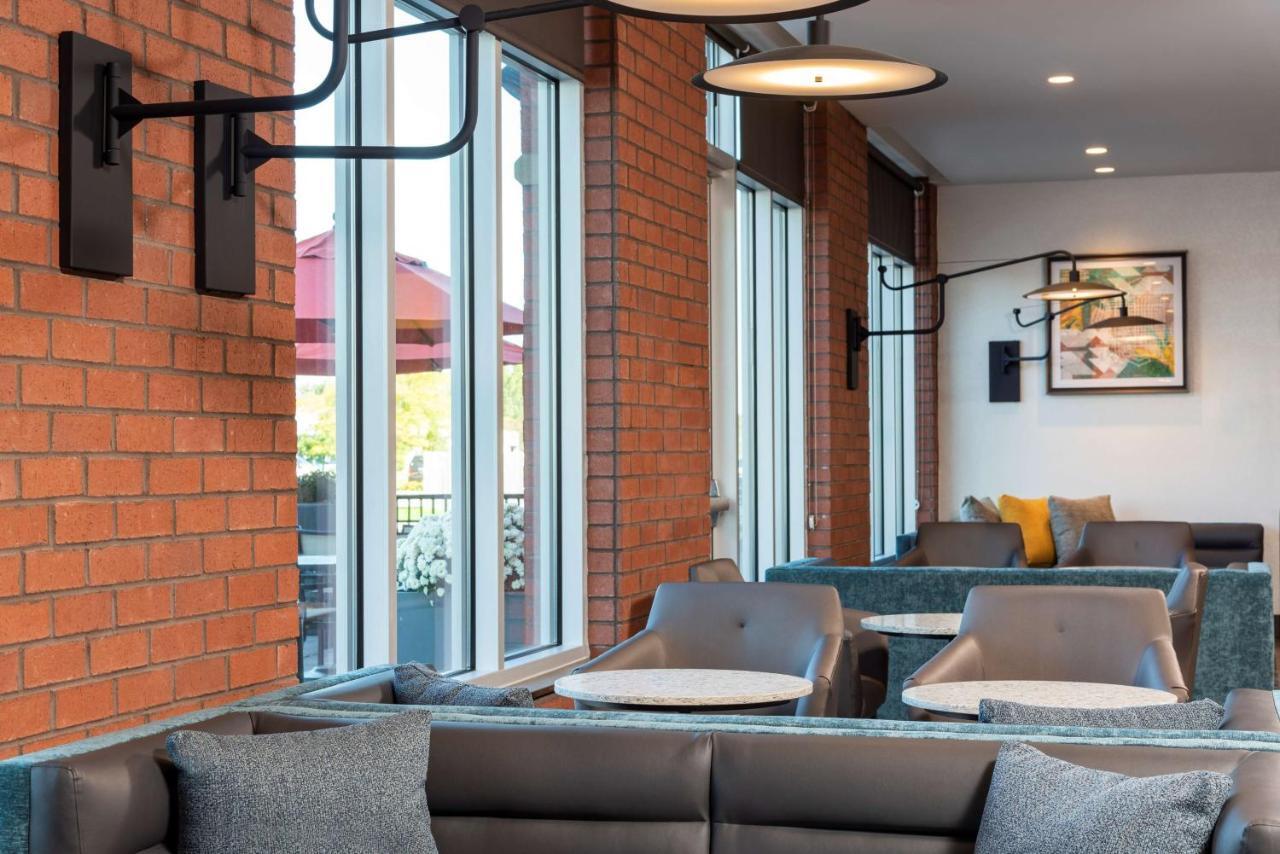 Hyatt Place Flint/Grand Blanc Екстер'єр фото