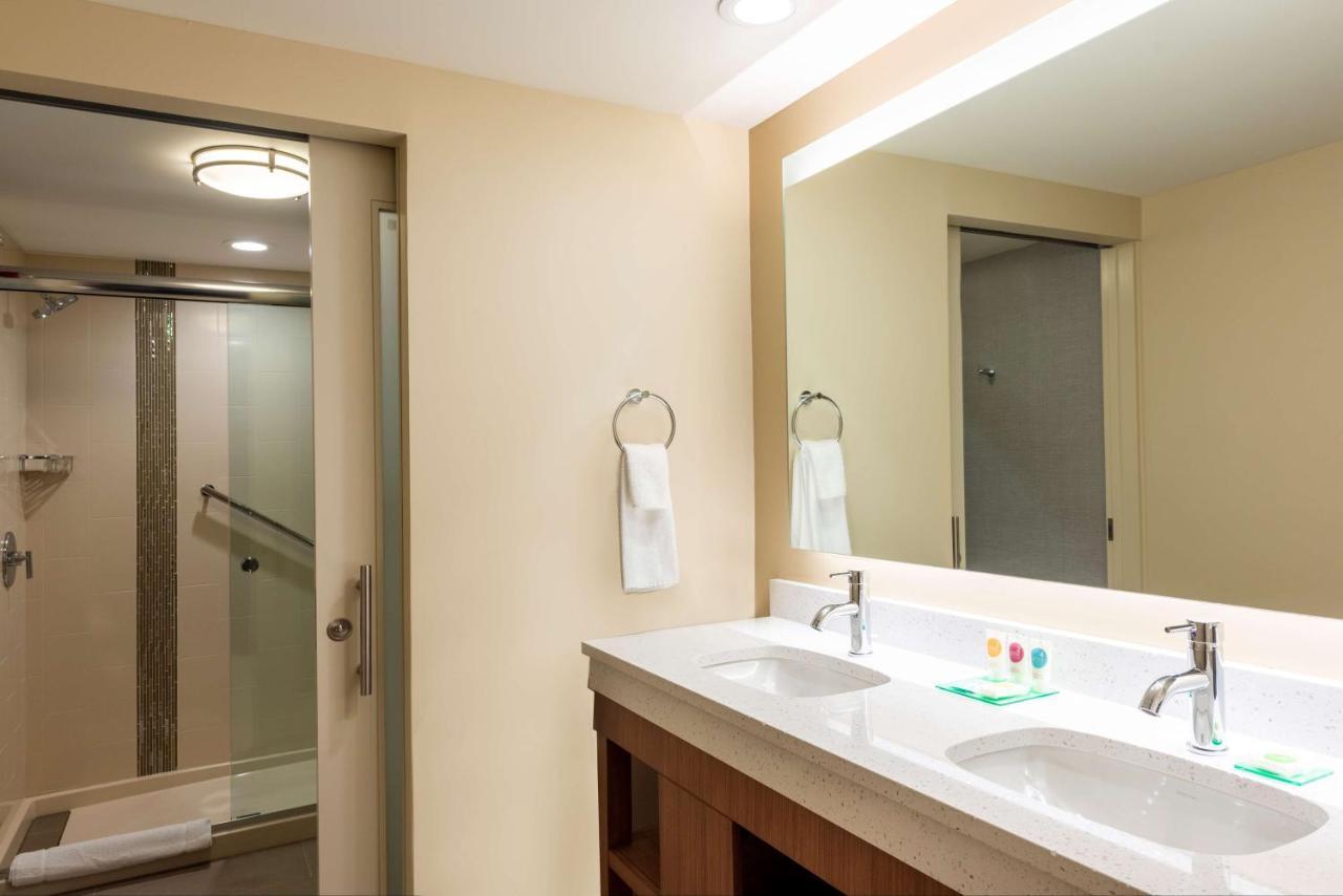 Hyatt Place Flint/Grand Blanc Екстер'єр фото